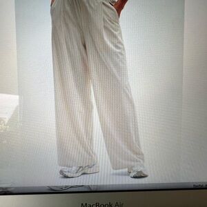 NWT Athleta women's Cream Pants size large